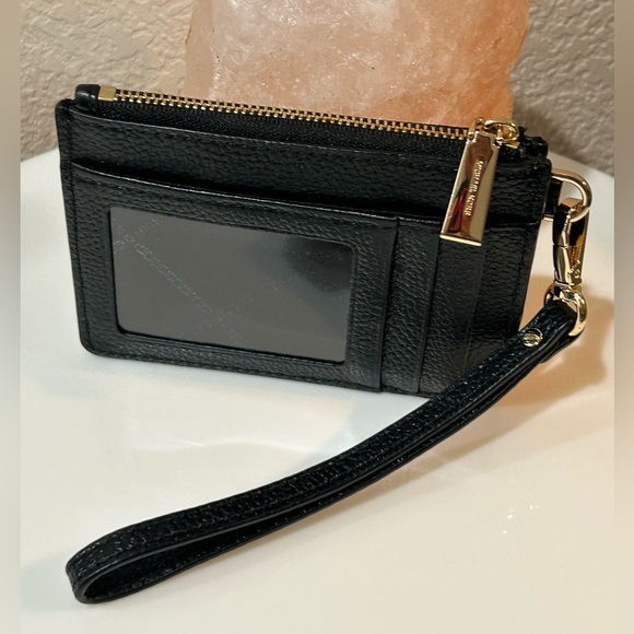 Michael Kors Wallet / Wristlet - Picture 5 of 10